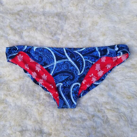 Turtle Print Reversible Bikini Bottom Vera Bradley Ella Size 16/18 Red Blue NWOT - Picture 3 of 8